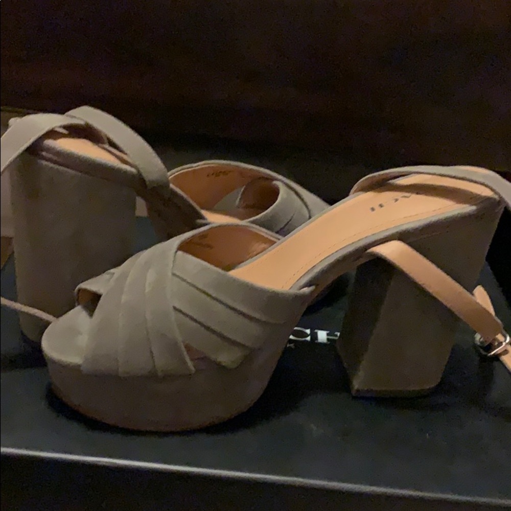 Shoes - Picture 7 of 11
